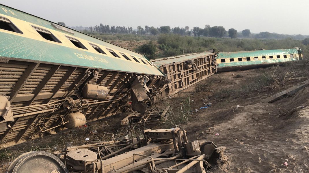 tren pakistan