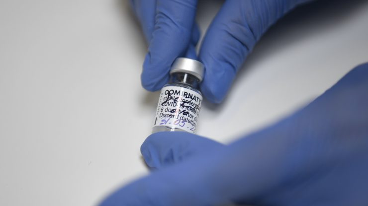 Doză de vaccin anti-COVID