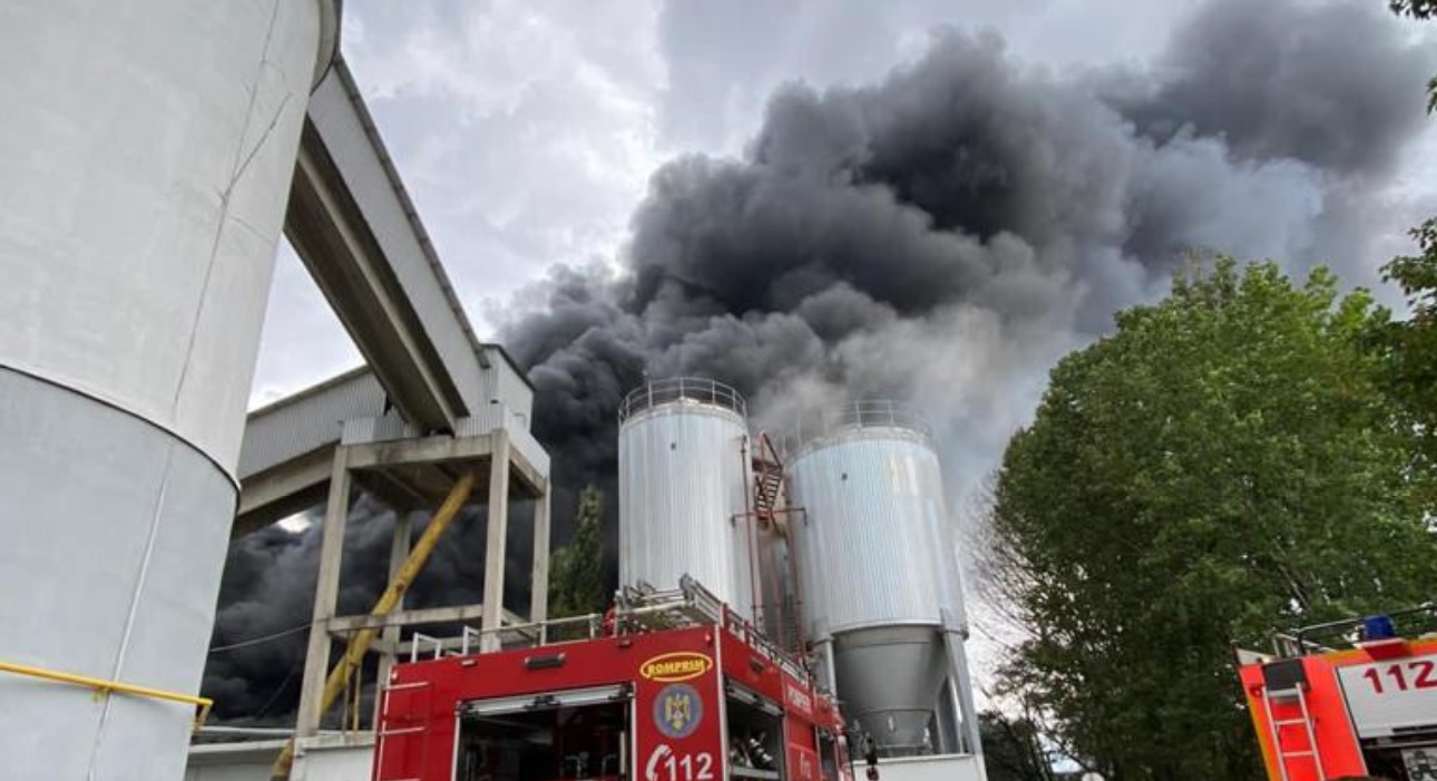 Cauza incendiului din zona industrială a Constanței. Explicațiile ISU