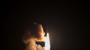 Reuters: Prinse între China şi SUA, ţările asiatice acumulează sisteme balistice puternice