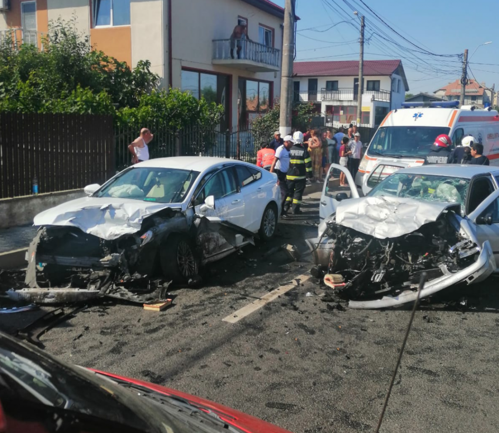 Accident cu șapte răniți în comuna 23 August din Constanța.