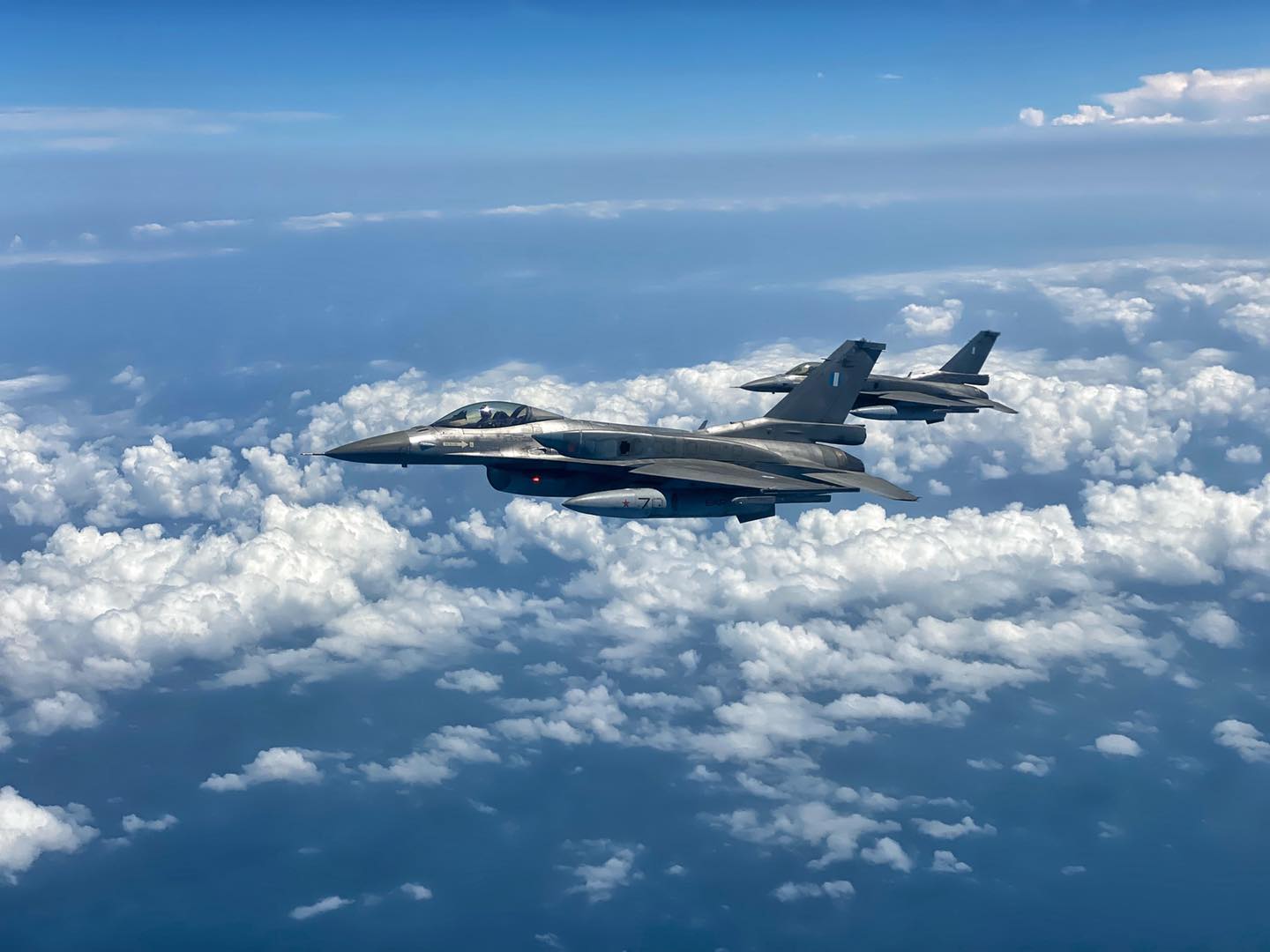 Un balon detectat de Forţele Aeriene Române în sud-estul ţării. În zonă au fost trimise două avioane