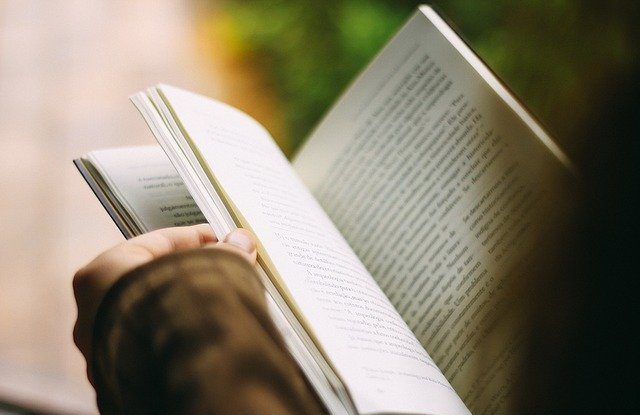 Țara în care ești plătit dacă citești. Meseria există de mai bine de un secol