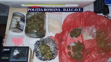 Captură impresionantă de droguri în Vama Veche. Trei tineri au fost arestați