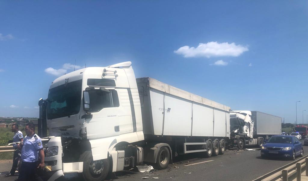 Accident în lanț cu TIR-uri pe A4.