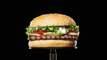 Studiu OMS: Chipsurile și alimentele procesate pot cauza moartea prematură