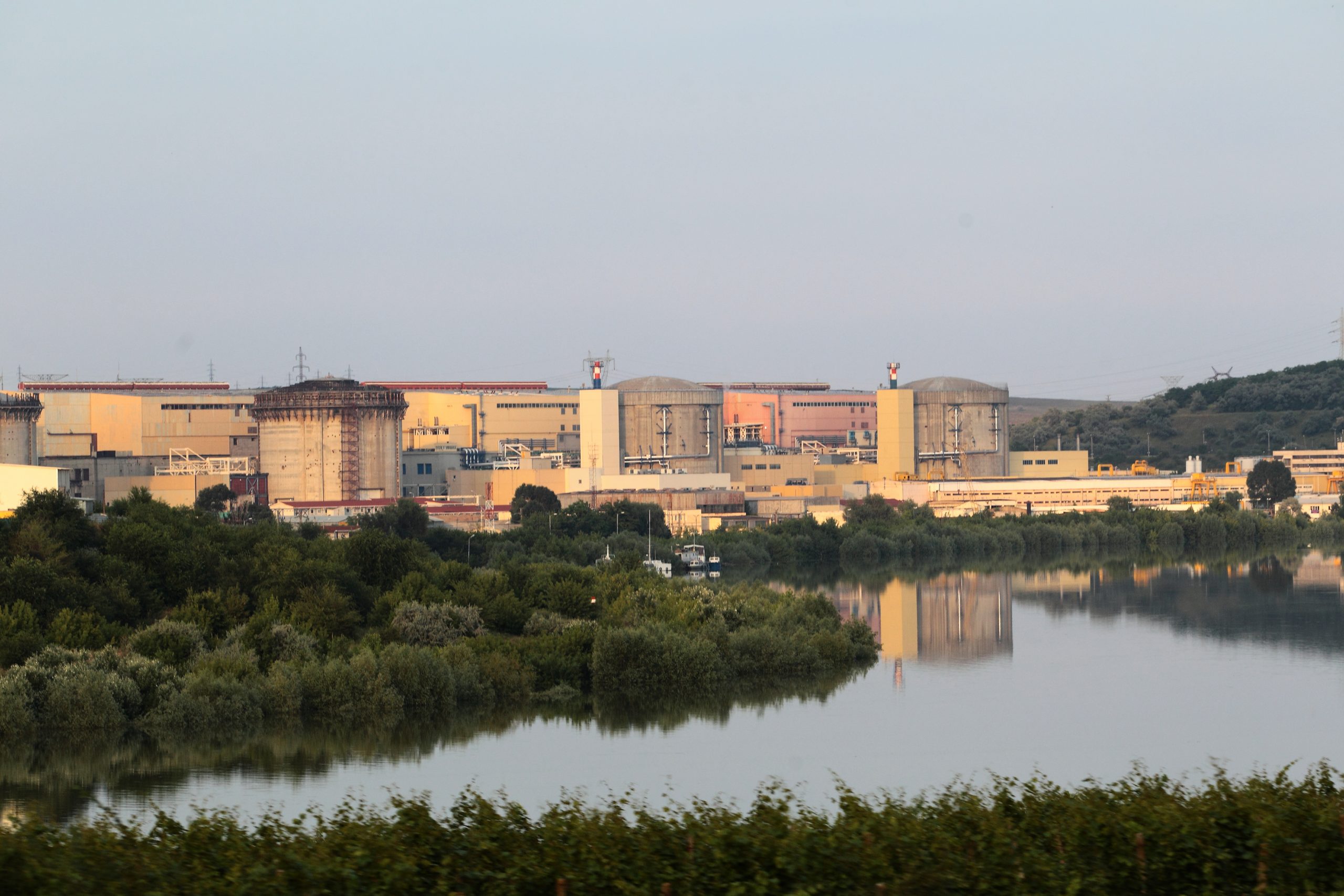 Incident la Centrala Nucleară de la Cernavodă: O unitate s-a deconectat de la sistemul energetic