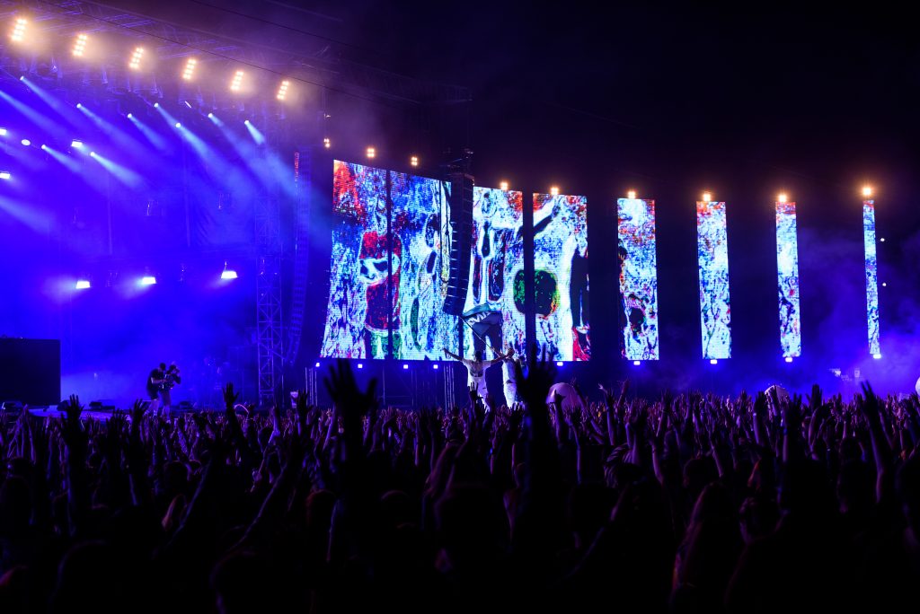 50.000 de oameni au petrecut sâmbătă seară la Electric Castle. Cum a decurs ultima noapte de festival