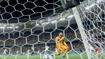 Francezii cer rejucarea meciului cu Elveția. Petiția a strâns aproape 300.000 de semnături