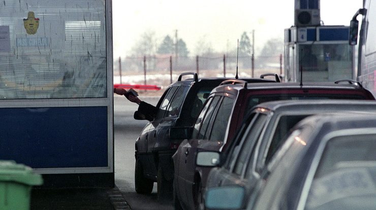 Aproximativ 5 milioane de britanici nu vor putea călători în UE din cauza vaccinului cu care s-au imunizat