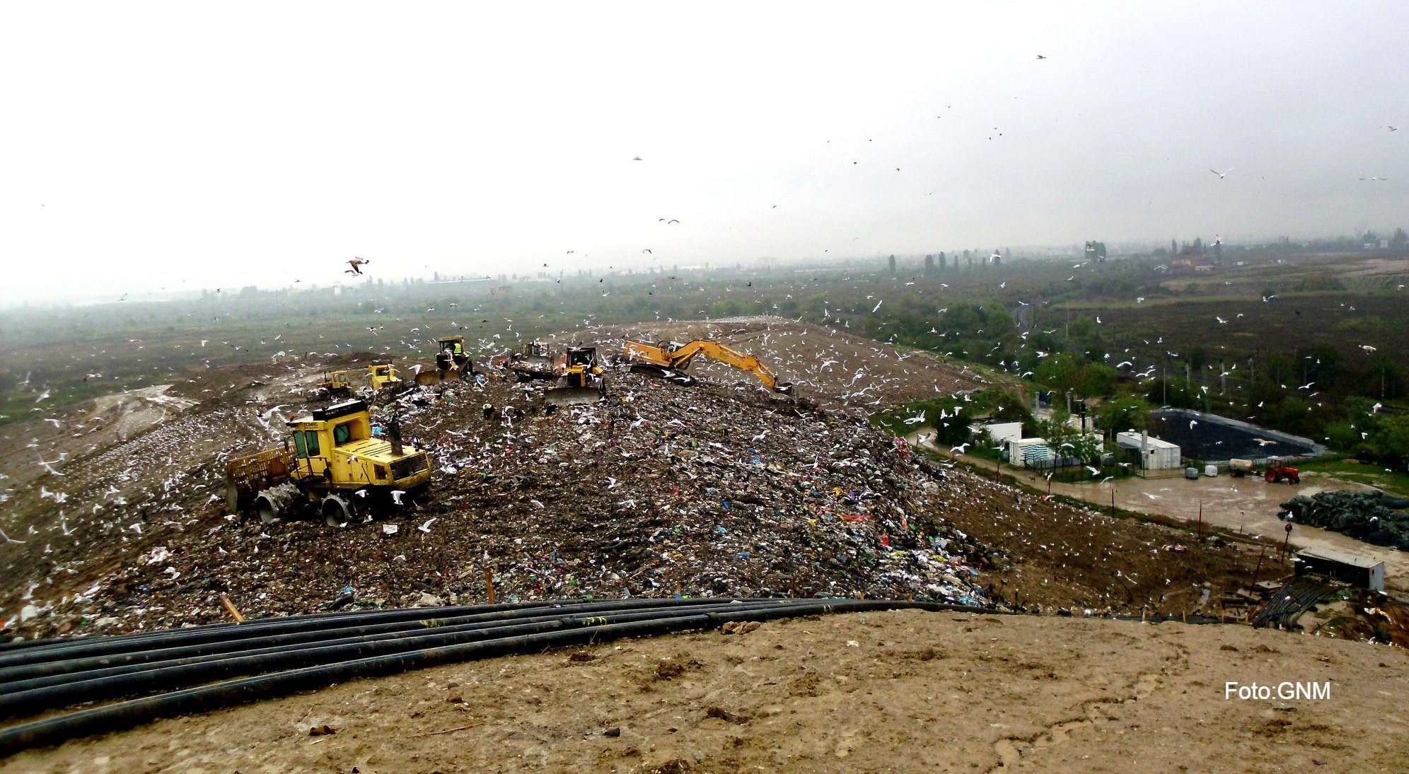 Gunoiul din București ar putea ajunge la gropi din alte județe. Ministrul mediului: Capitala este captivă