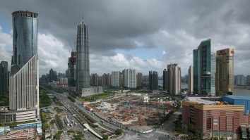 Hotelul J din Shanghai Tower s-a redeschis pentru turiști. Cât costă cea mai ieftină cameră pe noapte