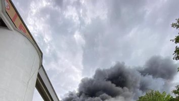 Incendiul din zona industrială Constanța. DSU: „A pornit dintr-o magazie unde erau 30 de tone de pulberi de aluminiu”