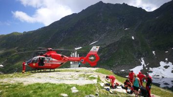 Incidente pe munte: O femeie a murit, iar un turist ceh a fost salvat. Avertismentul salvamontiștilor în plină caniculă