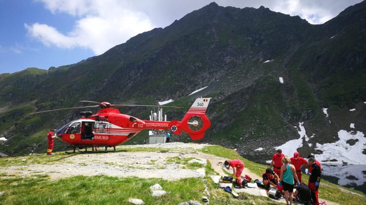 Incidente pe munte: O femeie a murit, iar un turist ceh a fost salvat. Avertismentul salvamontiștilor în plină caniculă