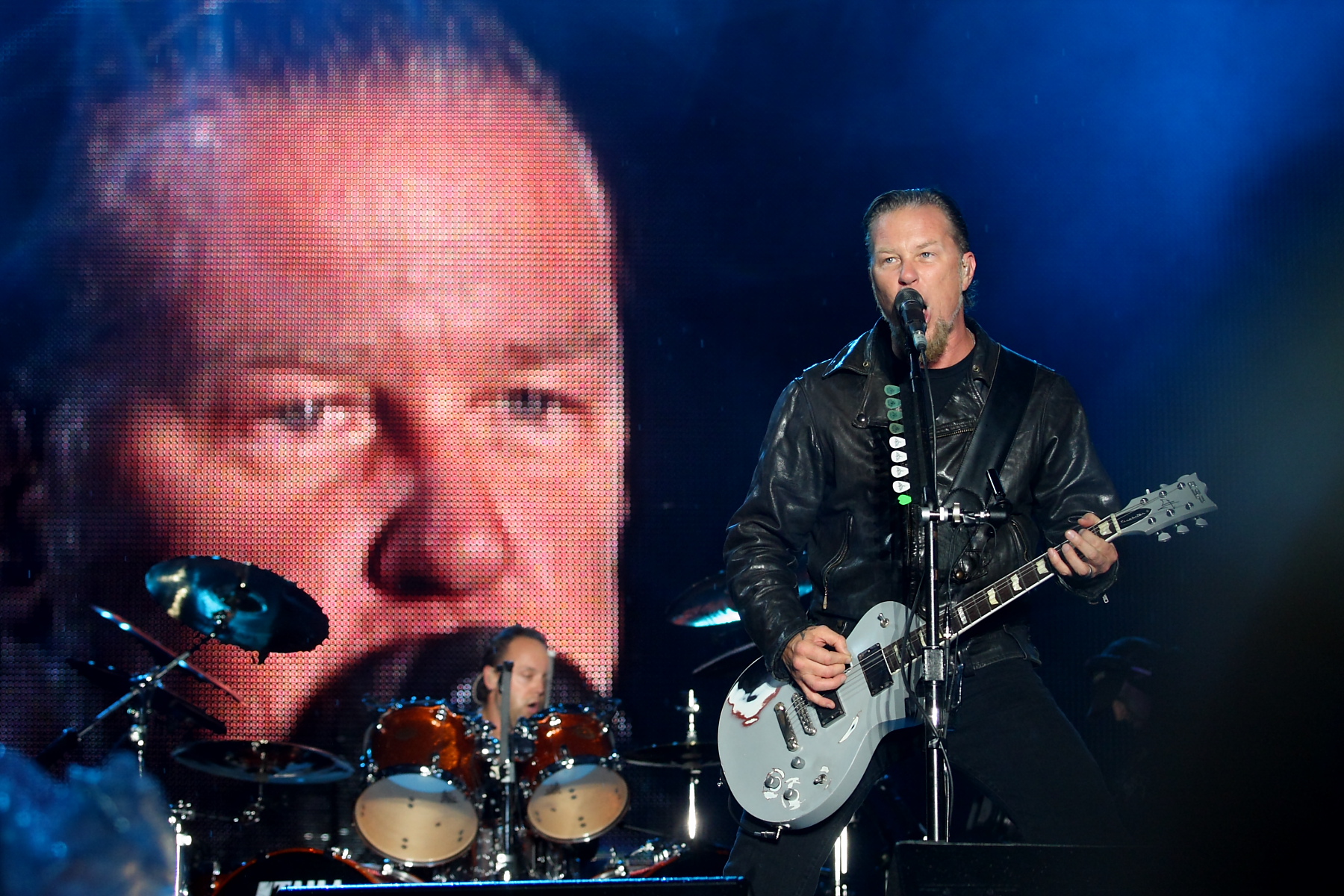 O femeie din Noua Zeelandă şi-a botezat cei trei copii Metallica, Slayer şi Pantera