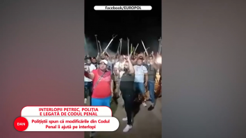 Petrecere de interlopi, cu săbii și topoare.