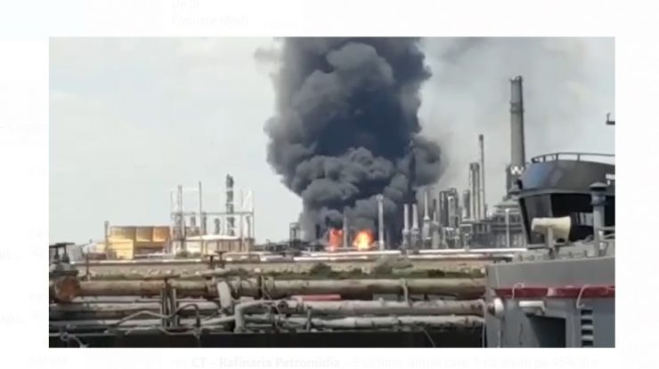 Prima reacție a companiei Petromidia, după explozia de la rafinărie