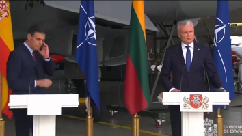 VIDEO: Premierul spaniol și președintele Lituaniei, evacuați de urgență din cauza unui avion rusesc
