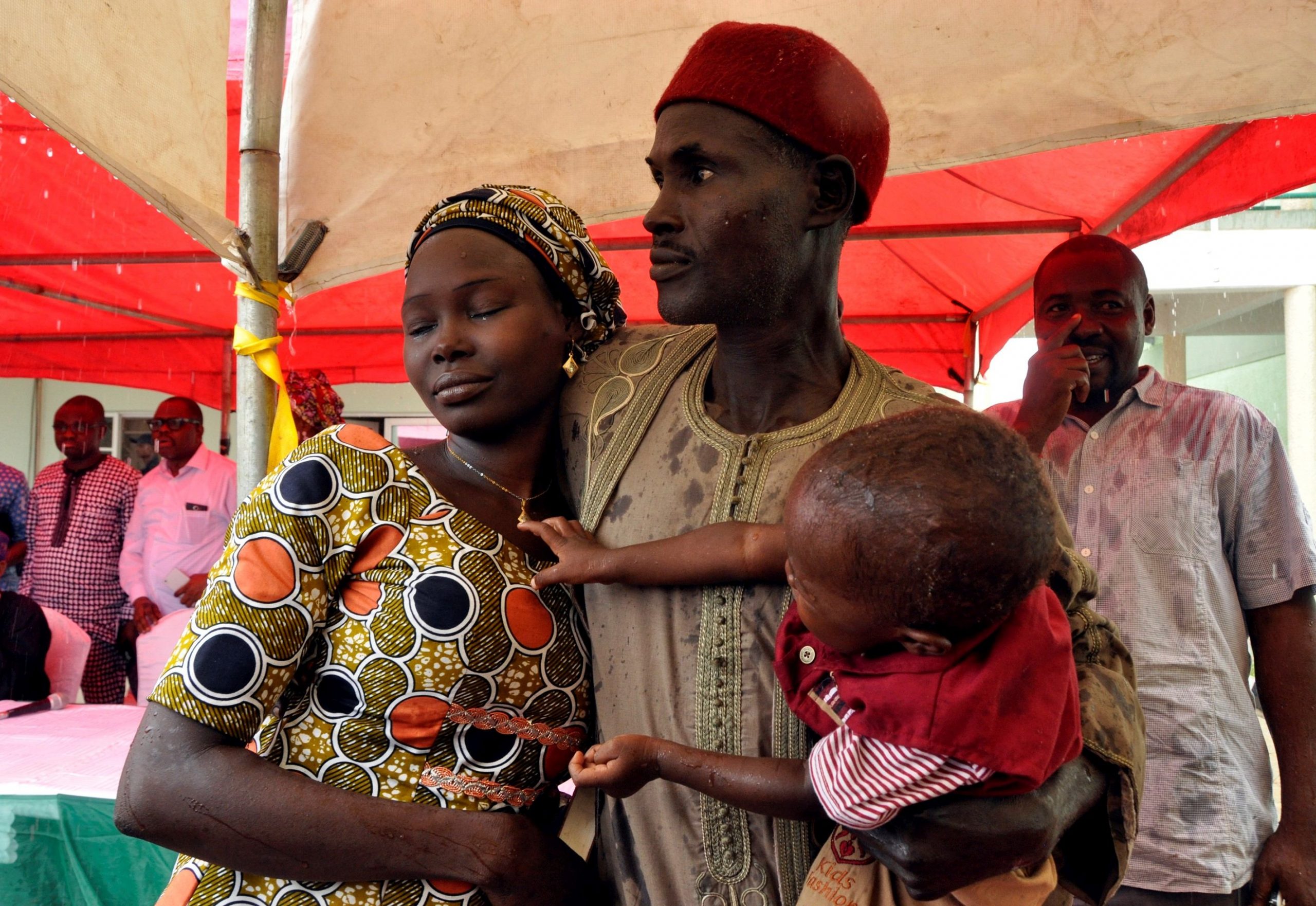 Un bărbat din Nigeria a fost răpit în timp ce plătea răscumpărarea pentru eliberarea mai multor elevi