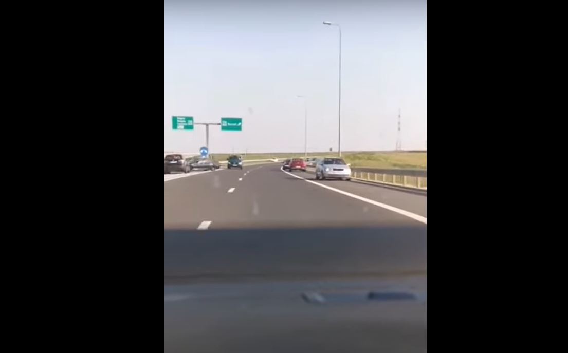 VIDEO. Poliția încearcă să identifice zeci de șoferi surprinși circulând pe contrasens pe Autostrada Soarelui