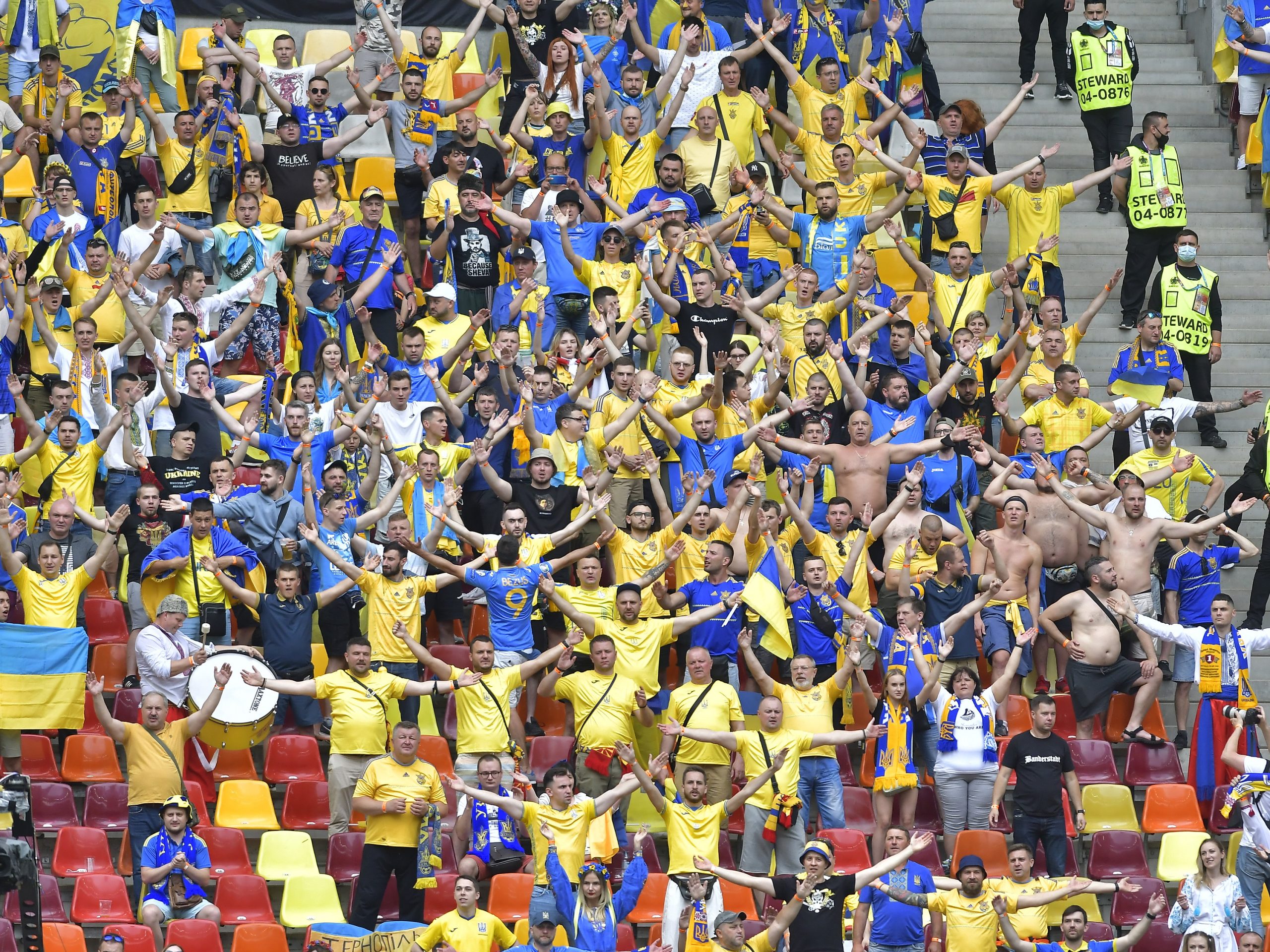 OMS acuză UEFA de iresponsabilitate. EURO 2020 ar fi declanșat valul 4 al pandemiei