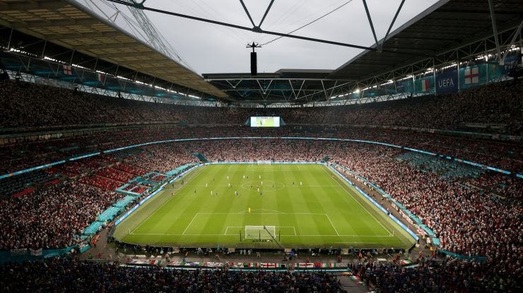 vedere generala cu stadionul wembley in timpul finalei euro 2020.