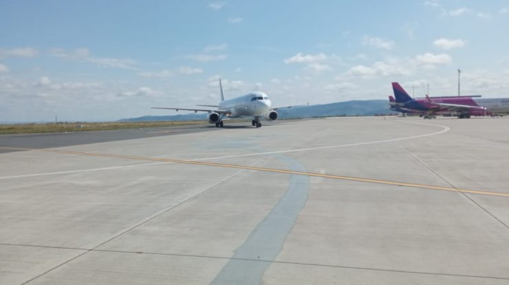 Plan roșu de intervenție pe aeroportul din Iași. 107 pasageri, în pericol din cauza sistemului de navigaţie