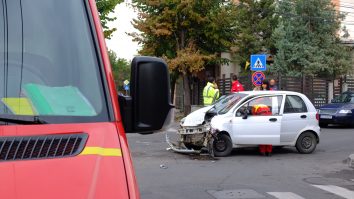 ASF a publicat noile tarife de referință pentru polițele RCA. Pentru ce categorie de vârstă cresc prețurile