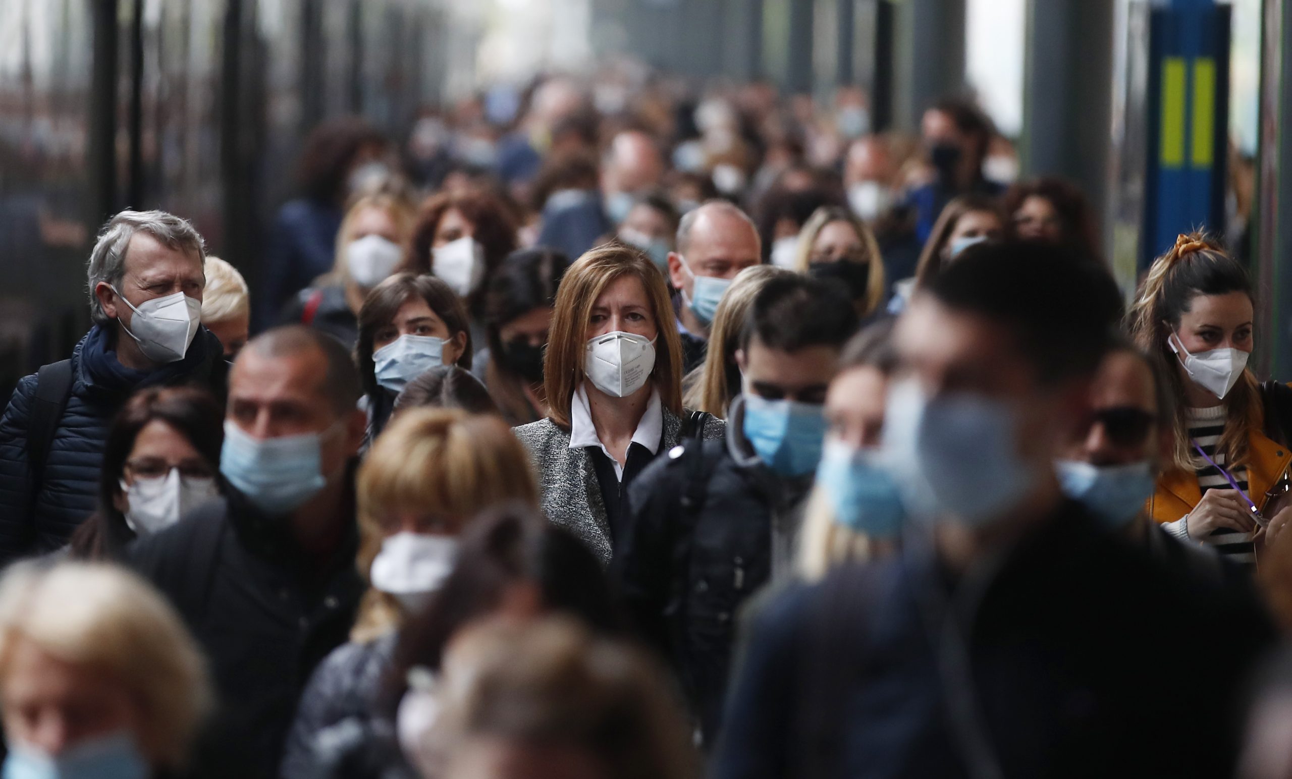 Populaţia României s-a redus în 2020 cu aproape 150.000 de persoane. Care este principala cauză a scăderii