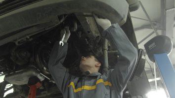 România are nevoie disperată de ingineri: „Este inadmisibil ca după ani de experienţă să avem astfel de salarii”