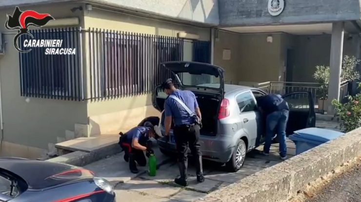 Doi ciobani din Sicilia au fost arestaţi pentru aprinderea unor incendii de vegetație