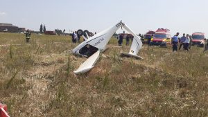 Avion prăbușit pe un câmp din Chitila.