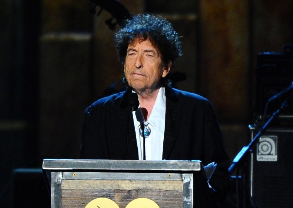Bob Dylan, acuzat că a agresat sexual o fetiță de 12 ani în 1965. A abuzat-o timp de 6 săptămâni