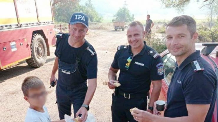 copilul grec si pompierii romani