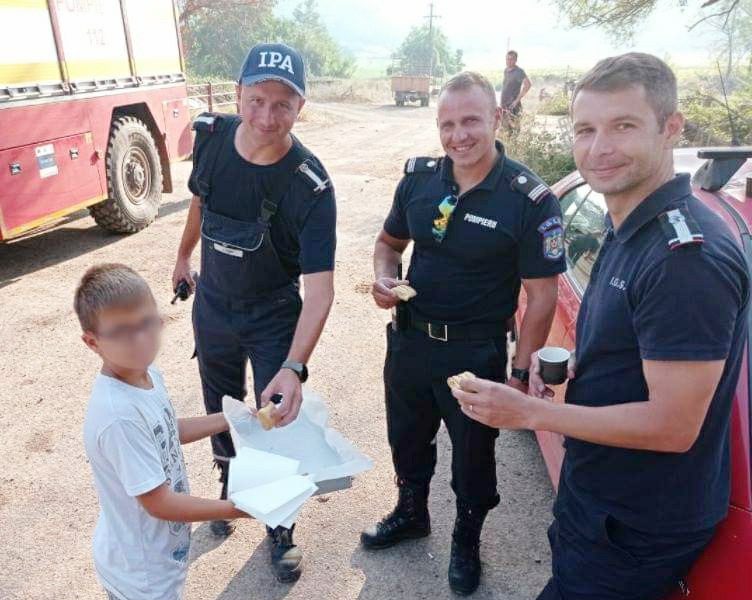 copilul grec si pompierii romani