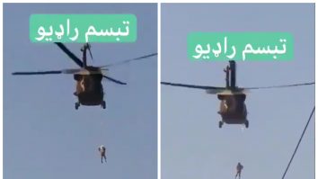 Elicopter Black Hawk pilotat de talibani.