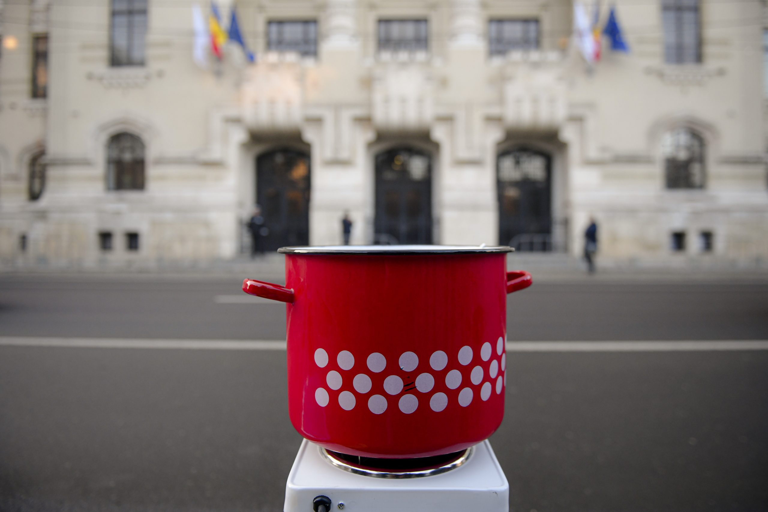 Fără apă caldă până vineri în peste 1.000 de blocuri din Capitală. Zonele afectate