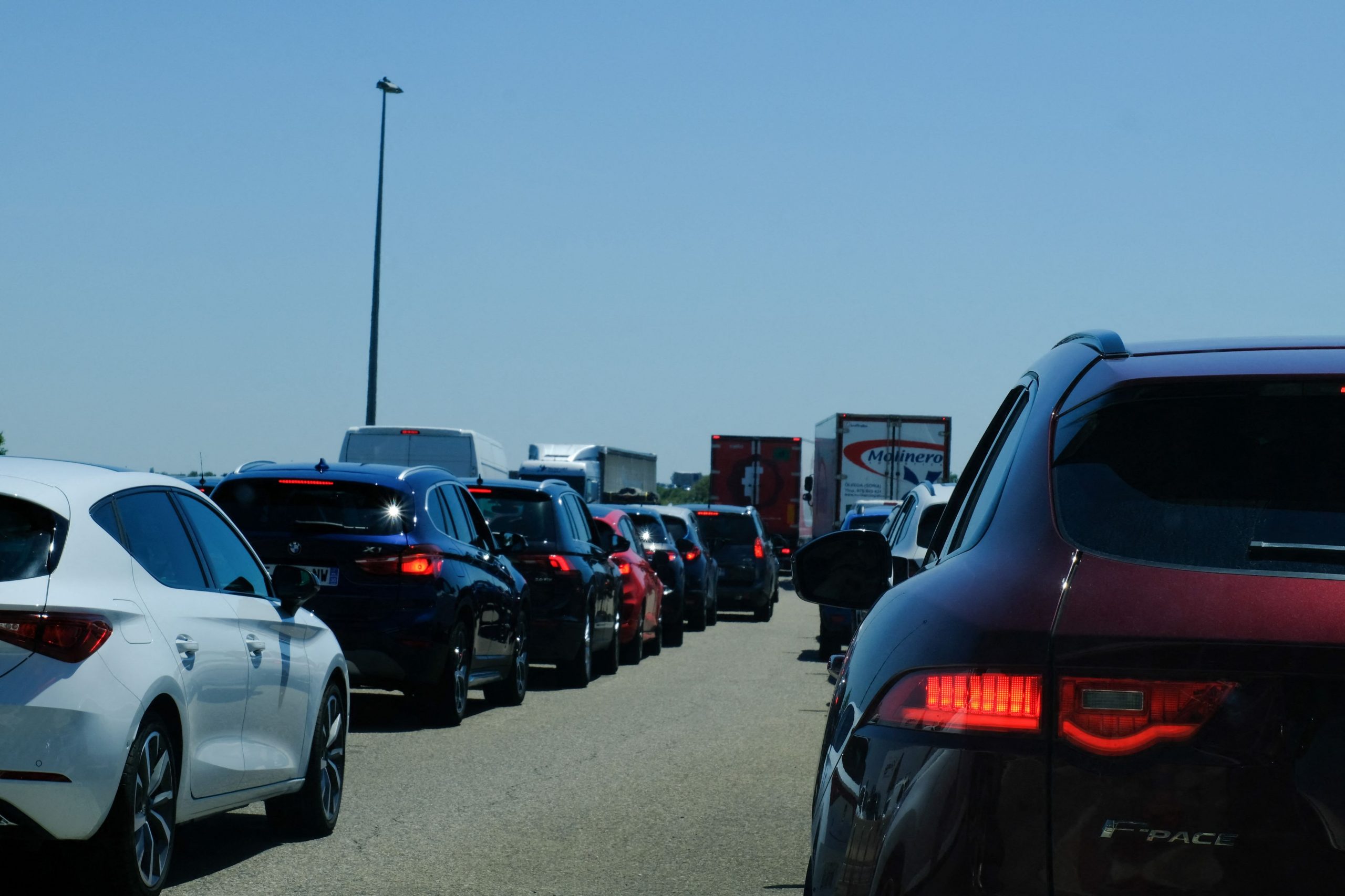 Ambuteiaje pe DN1, între Ploieşti şi Braşov. Polițiștii recomandă rutele alternative