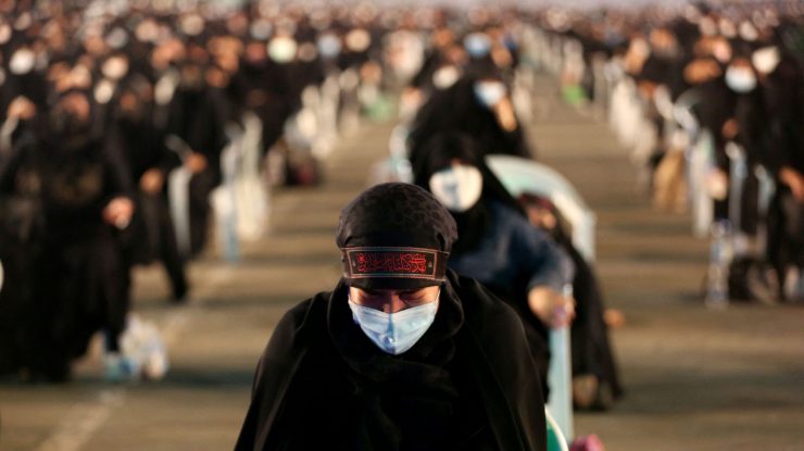 Talibanii au anunțat că femeile afgane vor beneficia de drepturile prevăzute de Șaria. Ce le permite însă legea islamică