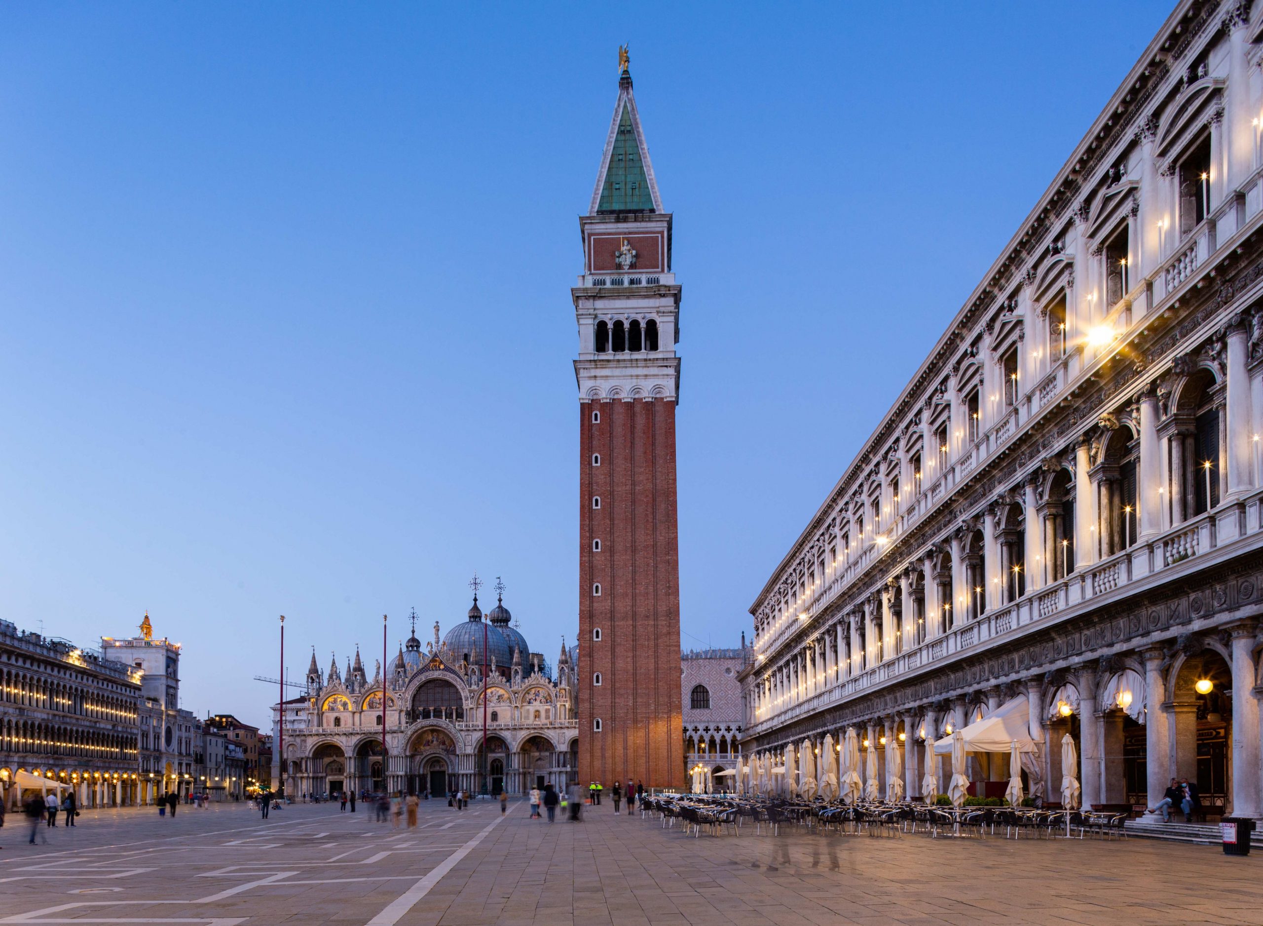 Data de la care Italia elimină carantina de 5 zile pentru călătorii din Marea Britanie. Care sunt condițiile