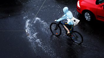 Mâine, vremea se răcește și în sud-est, iar în centrul și vestul țării apare lapovița. Cum va fi vremea săptămâna viitoare