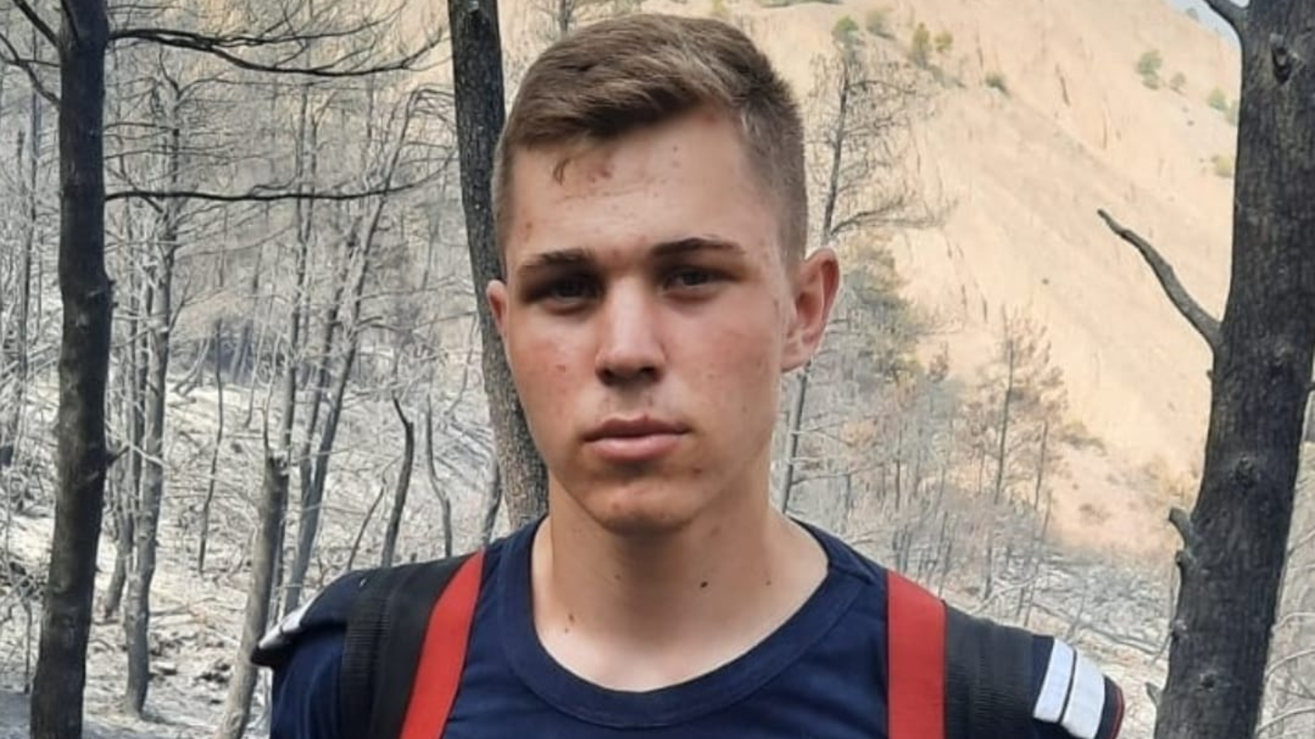 Povestea pompierului român de 20 de ani, care se luptă cu incendiile în Grecia: „În meseria noastră nu există termenul străin. Suntem oameni și trebuie să ne ajutăm”