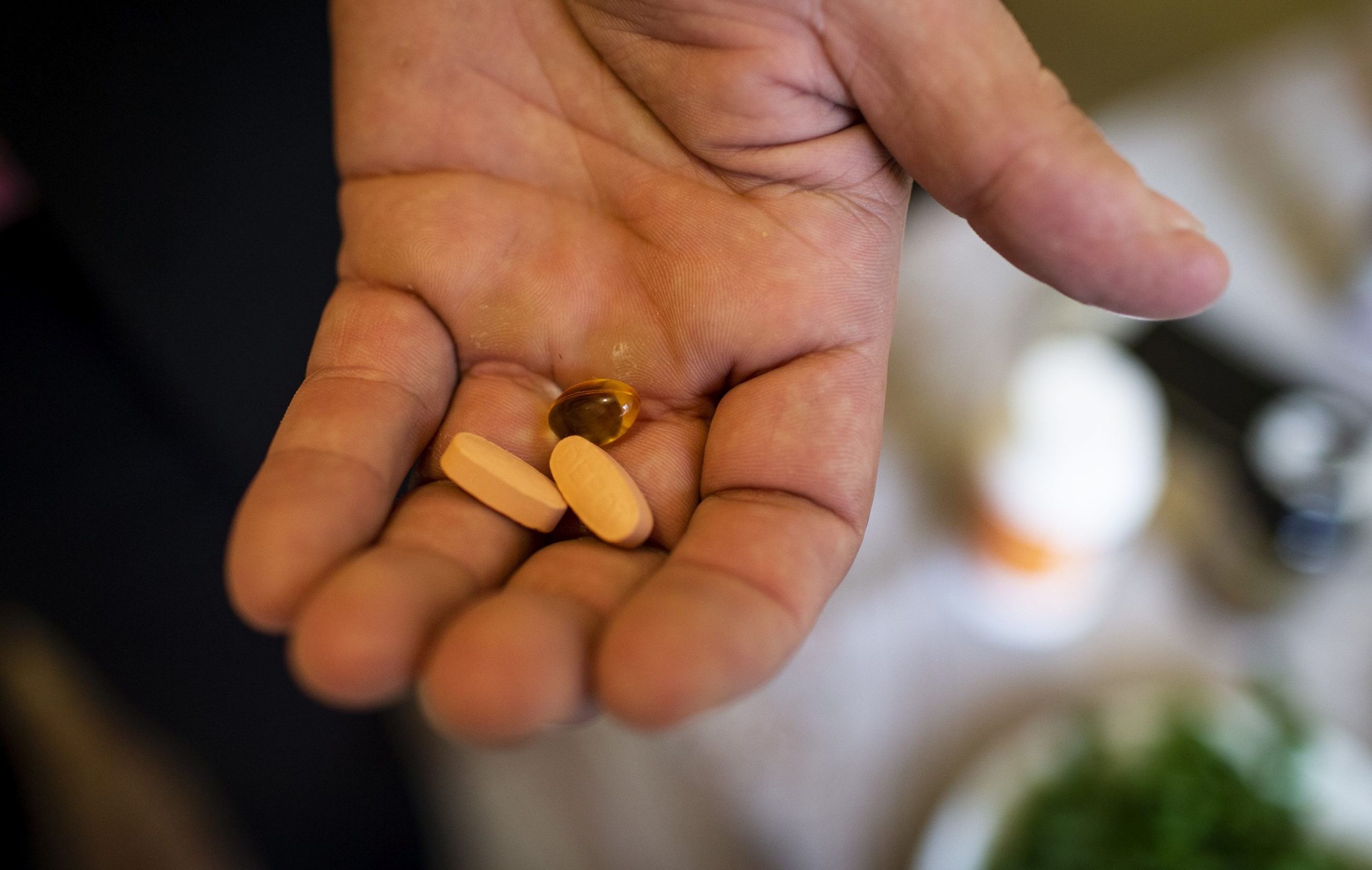 Mai multe produse periculoase de slăbit au fost vândute pe site-uri celebre. Ce conţineau produsele