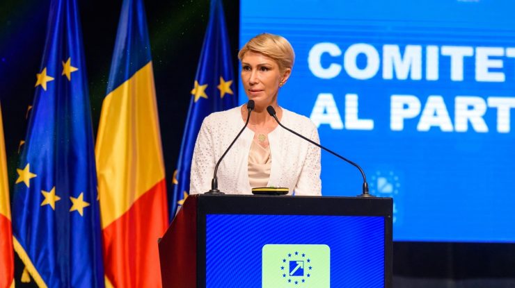 Raluca Turcan a fost realeasă președinte al PNL Sibiu