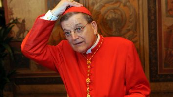 Un cardinal american, critic al vaccinării anti-Covid, este conectat la ventilatoare după ce s-a infectat cu coronavirus
