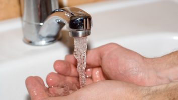 Avertizare RO Alert privind calitatea apei potabile. Municipiul vizat