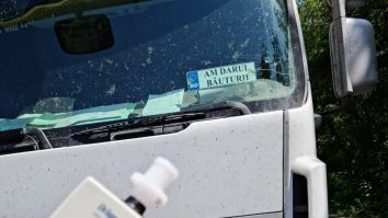 Șofer de TIR cu „darul băuturii”. Foto: Poliția Română