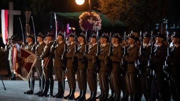 Polonia va construi un gard la frontiera cu Belarus din cauza afluxului de imigranți