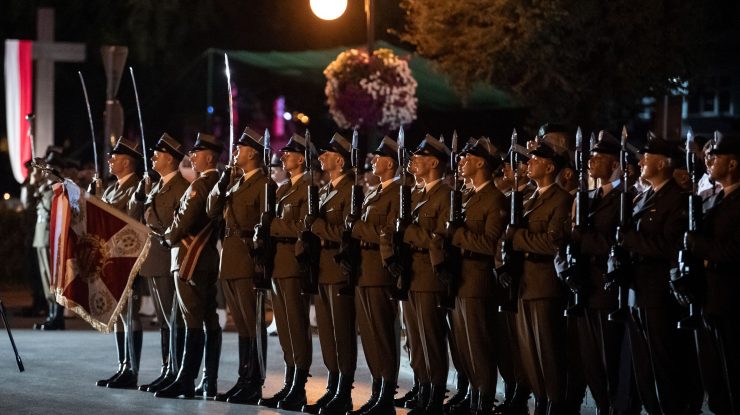 Polonia va construi un gard la frontiera cu Belarus din cauza afluxului de imigranți